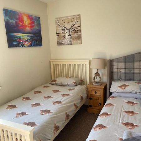 Charleston Apartment Self Catering 5 Min Drive From Town Centre Инвернес Екстериор снимка