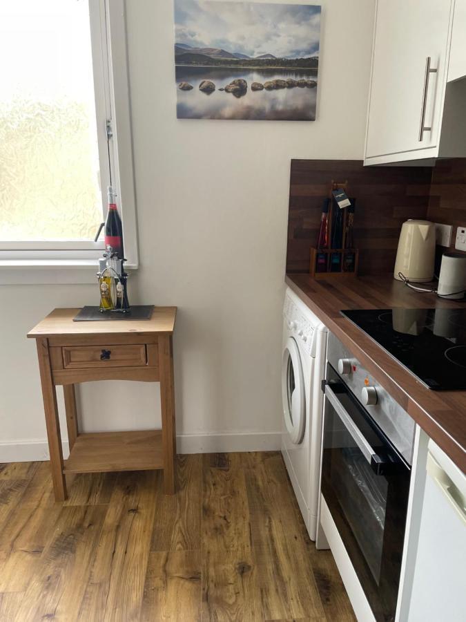 Charleston Apartment Self Catering 5 Min Drive From Town Centre Инвернес Екстериор снимка