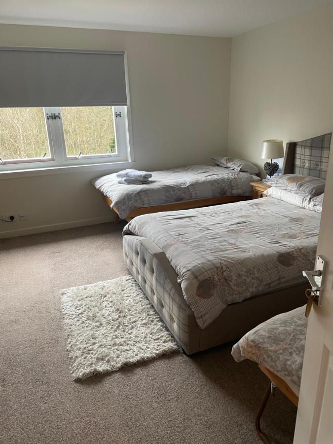 Charleston Apartment Self Catering 5 Min Drive From Town Centre Инвернес Екстериор снимка
